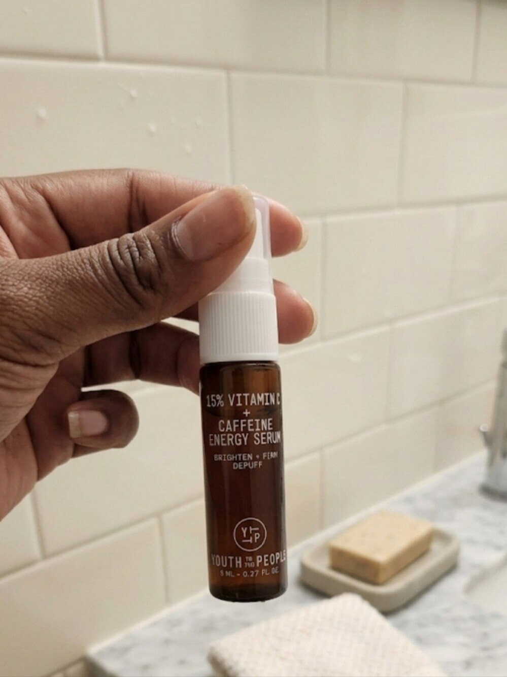 Youth To The People 15% Vitamin C + Caffeine Energy Serum — Brown